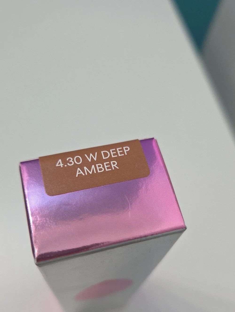 beautyblender Bounce Foundation - 4.30 W Deep Amber